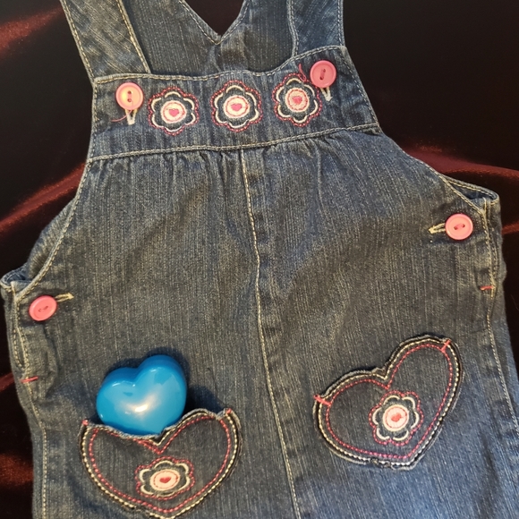 Vintage Overalls Romper with ❤️ heart shapes Pockets 1990s does 70s Denim - Picture 9 of 12